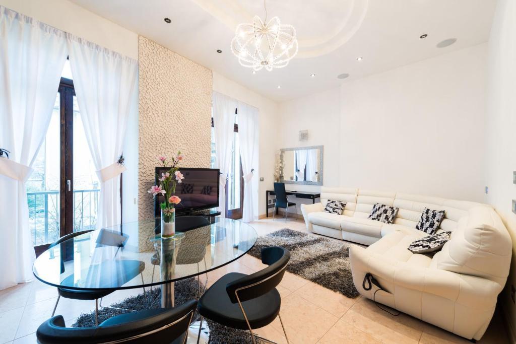Appartamenti Luxury 아르코 객실 사진